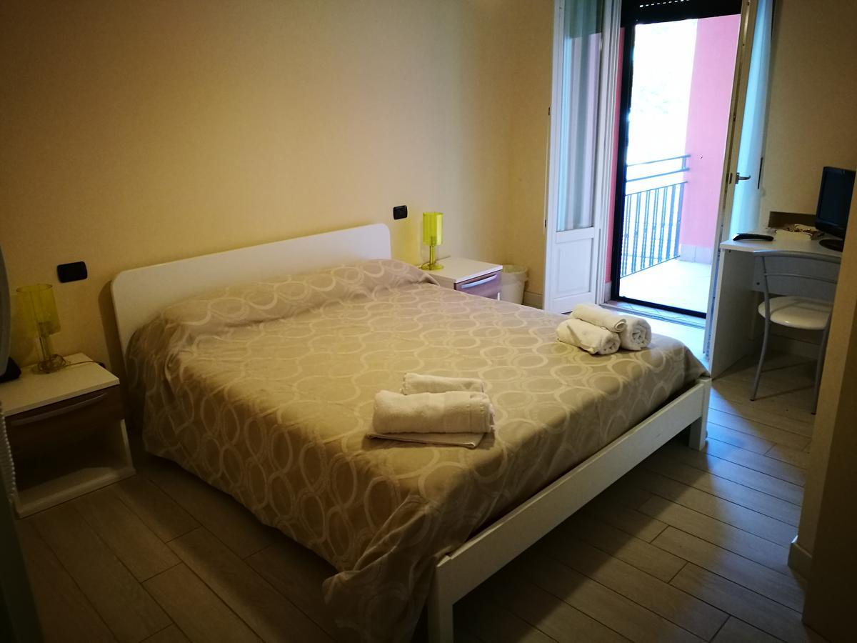 Locanda Della Pieve Tizzano Val Parma ภายนอก รูปภาพ
