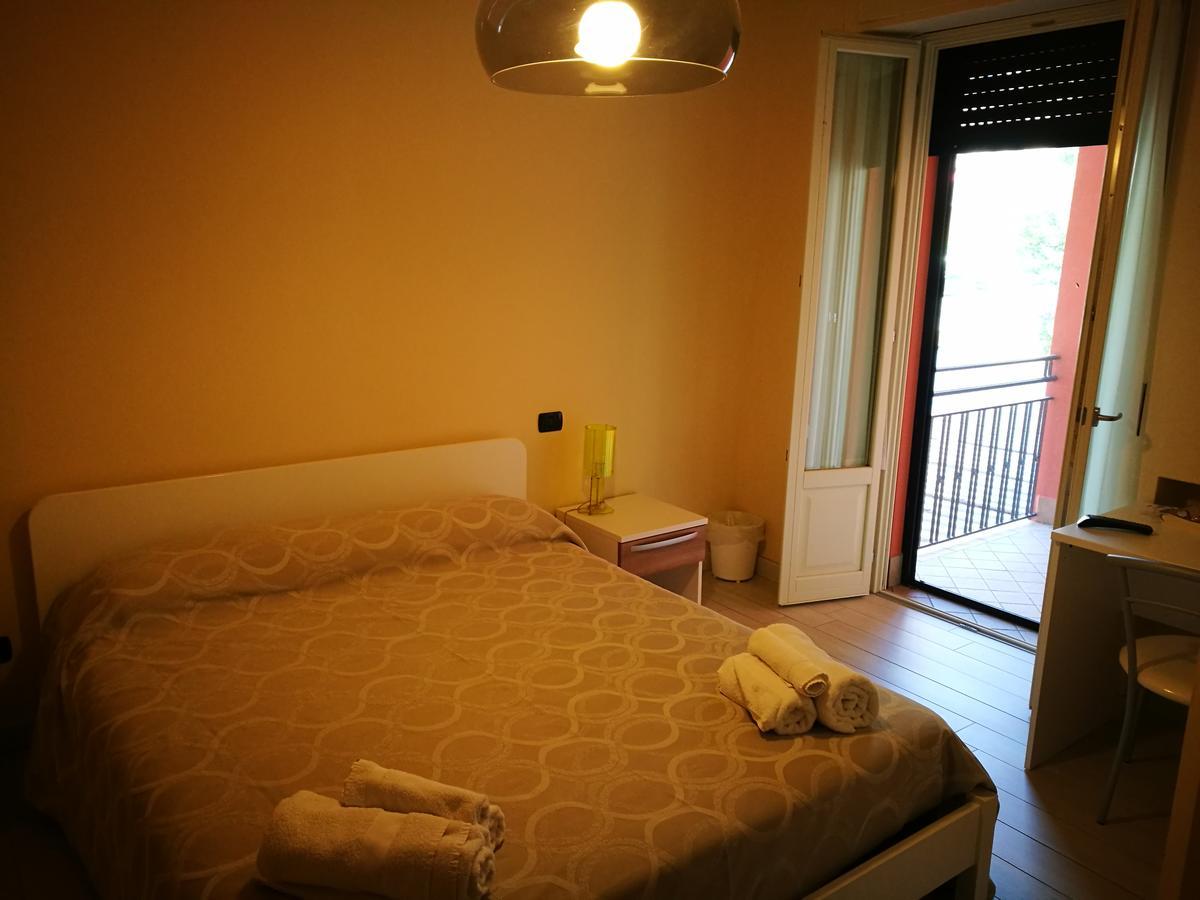Locanda Della Pieve Tizzano Val Parma ภายนอก รูปภาพ