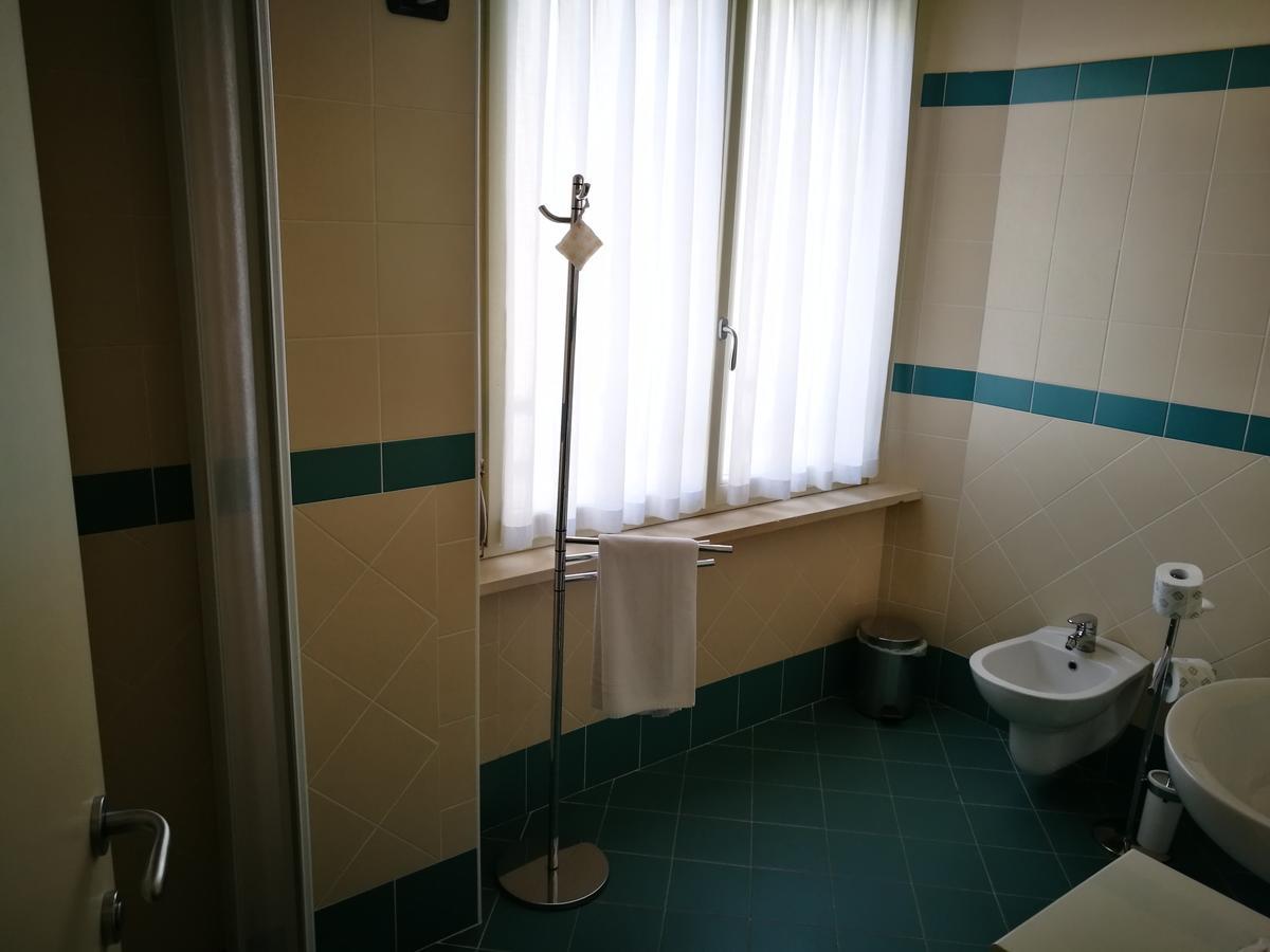 Locanda Della Pieve Tizzano Val Parma ภายนอก รูปภาพ