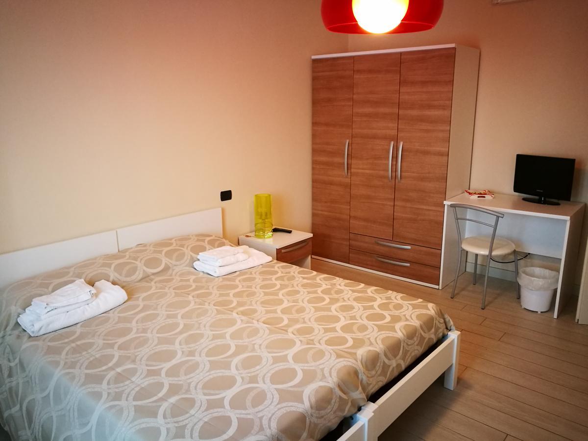 Locanda Della Pieve Tizzano Val Parma ภายนอก รูปภาพ