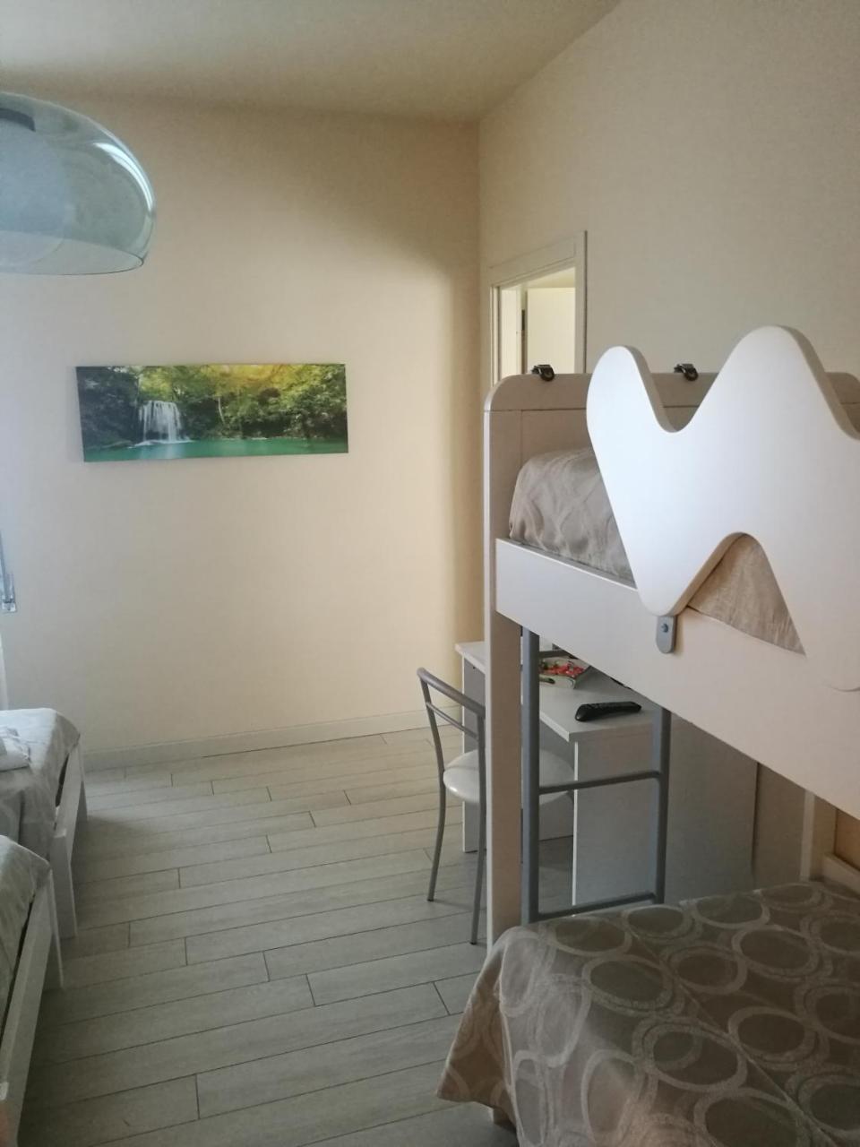 Locanda Della Pieve Tizzano Val Parma ภายนอก รูปภาพ